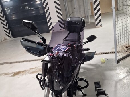 2025 Bajaj Dominar 400, чёрный, 410000 рублей, вид 2