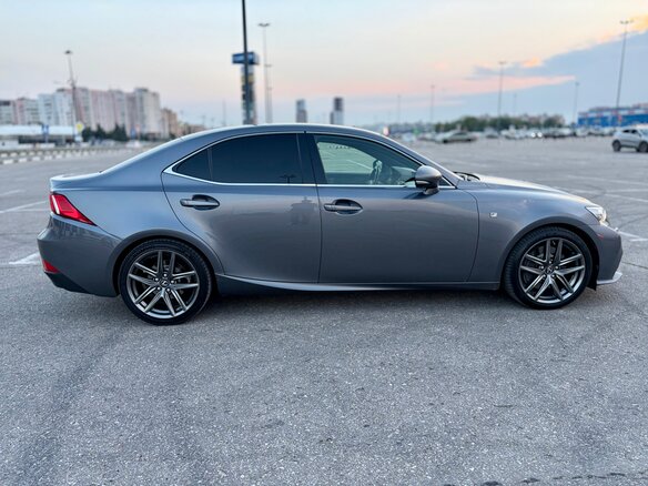 2014 Lexus IS 250 III, серый, 2690000 рублей - вид 2