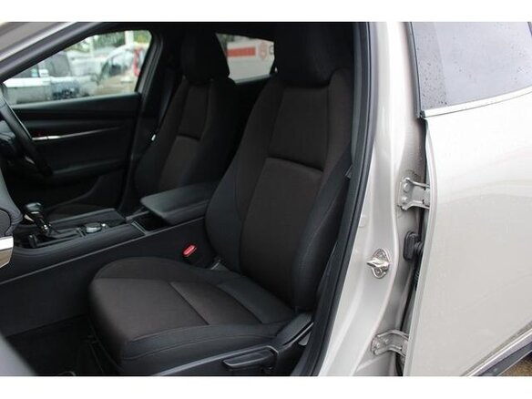 2023 Mazda 3 IV (BP), бежевый, 1200700 рублей - вид 12