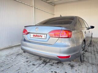 2014 Volkswagen Jetta VI, серый, 1700000 рублей, вид 3