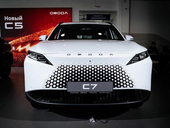 2026 Omoda C7, белый, 3299000 рублей - вид 2
