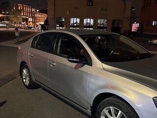2011 Volkswagen Passat B7, серебристый, 850000 рублей, вид 2