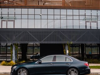 2017 Mercedes-Benz E-Класс 300 V (W213, S213, C238), зелёный, 3920000 рублей, вид 5
