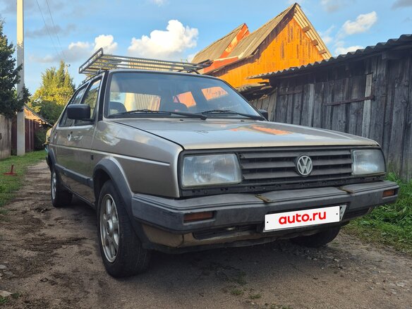 1988 Volkswagen Jetta II, бежевый