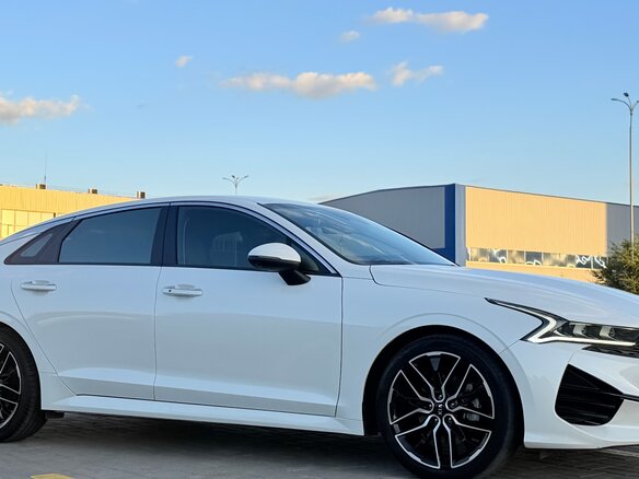 2021 Kia K5 III, белый, 2900000 рублей - вид 5