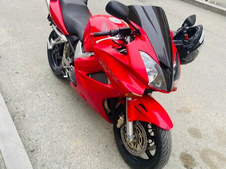 2002 Honda VFR 800, красный, 500000 рублей, вид 2
