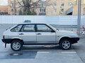 2002 Lada (ВАЗ) 2109, серебристый, 500000 рублей - вид 2