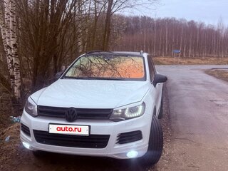 2014 Volkswagen Touareg II, белый, 2650000 рублей, вид 1
