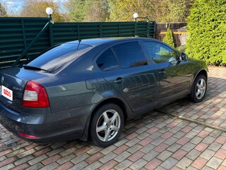 2013 Skoda Octavia II (A5) Рестайлинг, серый, 680000 рублей, вид 3