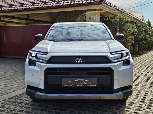 2026 Toyota RAV4 VI (XA60), белый, 4450000 рублей - вид 4