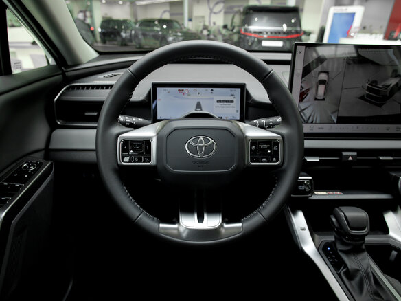 2026 Toyota RAV4 VI (XA60), белый, 4490000 рублей - вид 8