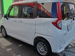 2021 Toyota Roomy I Рестайлинг, белый, 1250000 рублей, вид 5