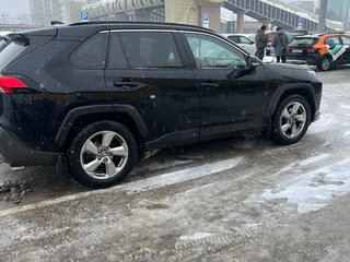 2019 Toyota RAV4 V (XA50), чёрный, 2400000 рублей, вид 2