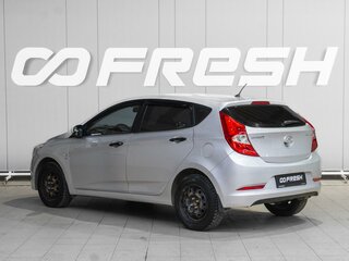 2015 Hyundai Solaris I Рестайлинг, серебристый, 899000 рублей, вид 2