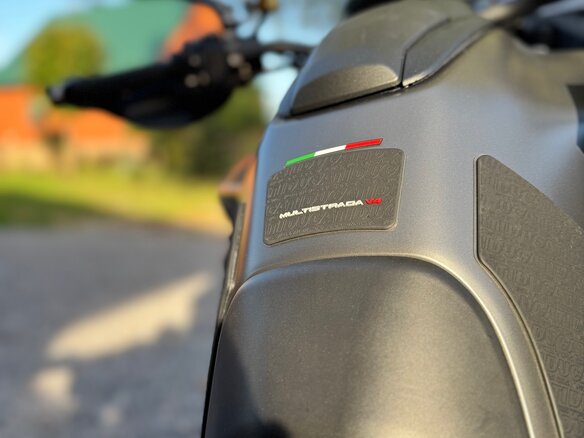 2024 Ducati Multistrada V4, серый - вид 10