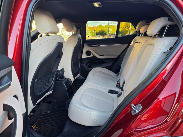 2021 BMW X2 xDrive18d I (F39), красный - вид 11