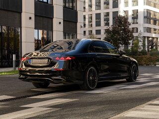 2026 Mercedes-Benz S-Класс 580 Long 4MATIC VII (W223) Рестайлинг, чёрный, 30990000 рублей, вид 4