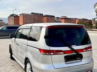2007 Honda Elysion I Рестайлинг, серый, 1100000 рублей, вид 2