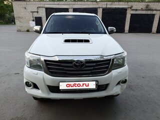 2014 Toyota Hilux VII Рестайлинг, белый, 2400000 рублей, вид 1