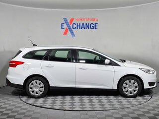 2018 Ford Focus III Рестайлинг, белый, 632000 рублей, вид 3