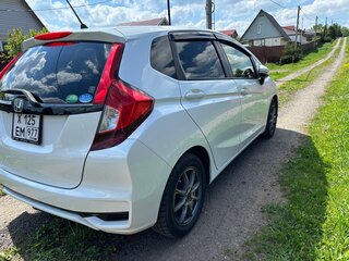2019 Honda Fit III Рестайлинг, белый, 1200000 рублей, вид 5