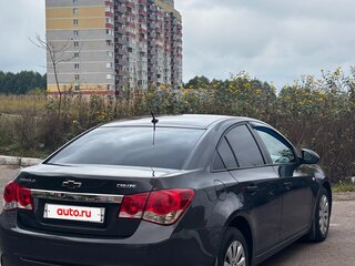 2013 Chevrolet Cruze I Рестайлинг, серый, 715000 рублей, вид 3