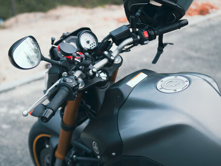 2012 Yamaha FZ8, серый, 600000 рублей, вид 3