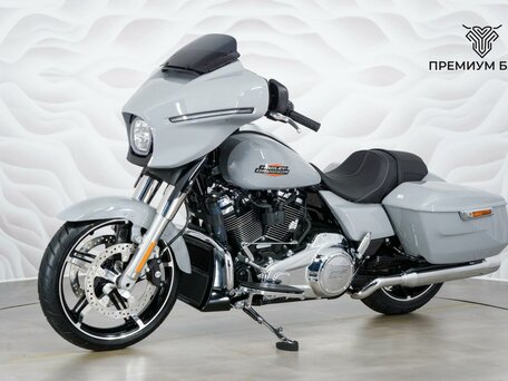2024 Harley-Davidson Street Glide, чёрный, 2999000 рублей, вид 3