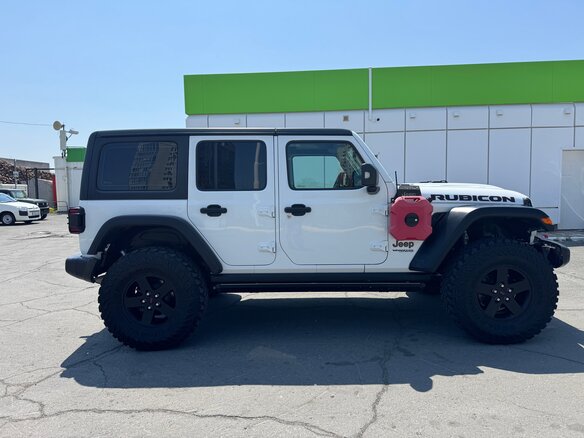 2020 Jeep Wrangler IV (JL), белый, 4750000 рублей - вид 3