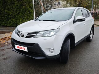 2014 Toyota RAV4 IV (XA40), белый, 1660000 рублей, вид 1