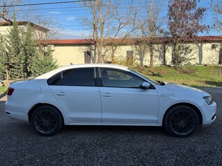 2013 Volkswagen Jetta VI, белый, 1150000 рублей, вид 2