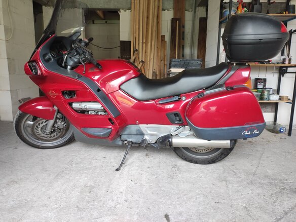 1991 Honda ST 1100, красный, 340000 рублей