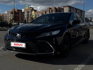 2021 Toyota Camry VIII (XV70) Рестайлинг, чёрный, 2850000 рублей, вид 1
