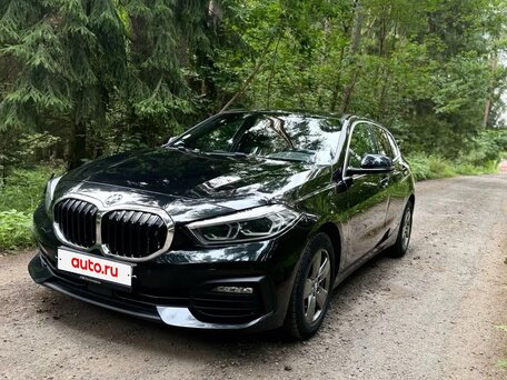 2021 BMW 1 серии 116d III (F40), чёрный, 2099900 рублей, вид 2