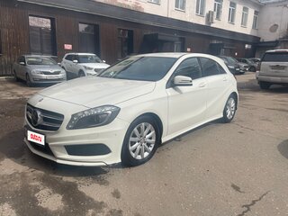 2015 Mercedes-Benz A-Класс 180 III (W176), белый, 1350000 рублей, вид 2