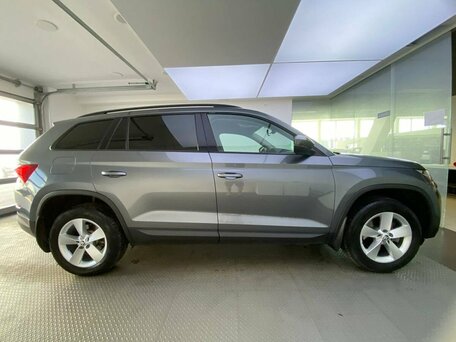 2019 Skoda Kodiaq I, серый, 2490000 рублей, вид 4