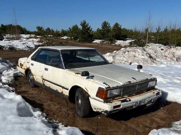 1985 Nissan Cedric VI (Y30), белый, 199000 рублей