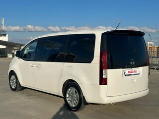 2022 Hyundai Staria I, белый, 4500000 рублей, вид 3