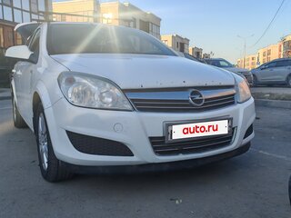 2013 Opel Astra H Рестайлинг, белый, 425000 рублей, вид 3