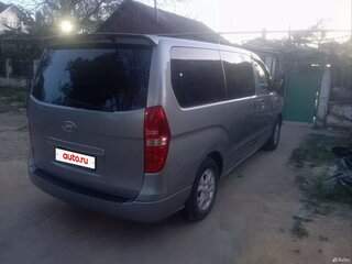 2011 Hyundai Grand Starex I, серый, 2050000 рублей, вид 3