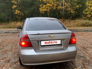 2010 Chevrolet Aveo I Рестайлинг, серебристый, 120000 рублей, вид 4