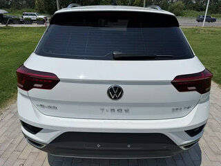 2022 Volkswagen T-Roc I (China Market), белый, 1700000 рублей, вид 2
