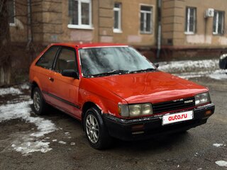 1985 Mazda Familia V (BF), красный, 150000 рублей, вид 3