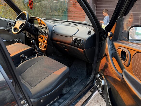 2008 Chevrolet Niva I, чёрный, 400000 рублей - вид 6