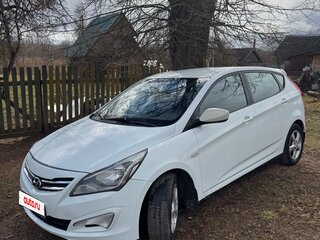 2015 Hyundai Solaris I Рестайлинг, белый, 750000 рублей, вид 2