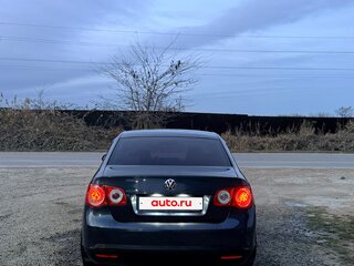 2010 Volkswagen Jetta V, серый, 625000 рублей, вид 5