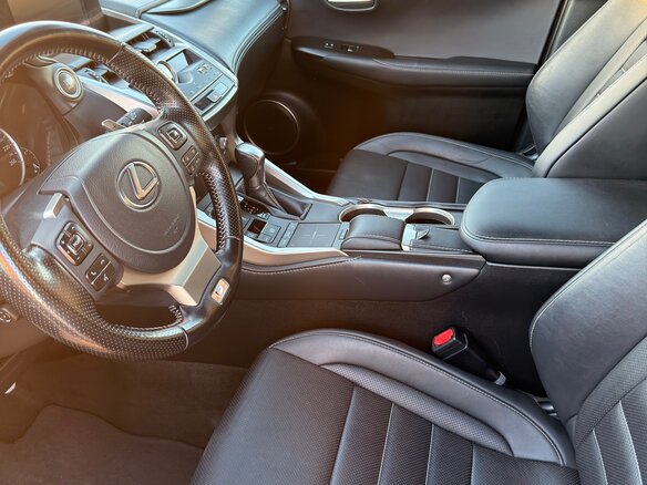 2020 Lexus NX 300 I Рестайлинг, чёрный, 3600000 рублей - вид 12
