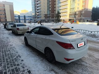 2016 Hyundai Solaris I Рестайлинг, белый, 1200000 рублей, вид 5