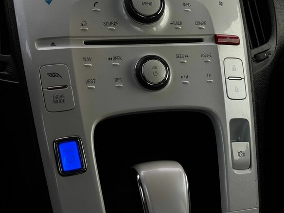 2013 Chevrolet Volt I, чёрный, 1149000 рублей - вид 24
