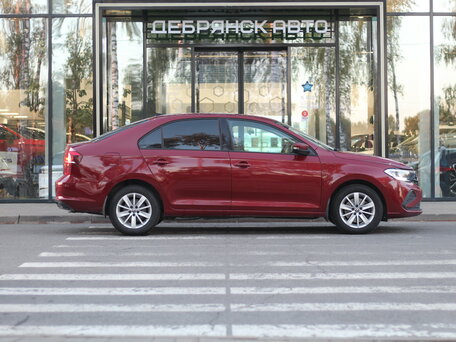 2021 Volkswagen Polo VI, красный, 1745000 рублей, вид 4